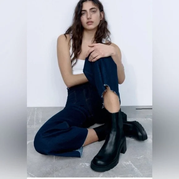 Zara Block Heel Platform Ankle Chelsea Boot Lug Sole Black Size 37 US 6.5 NWT - Picture 1 of 10